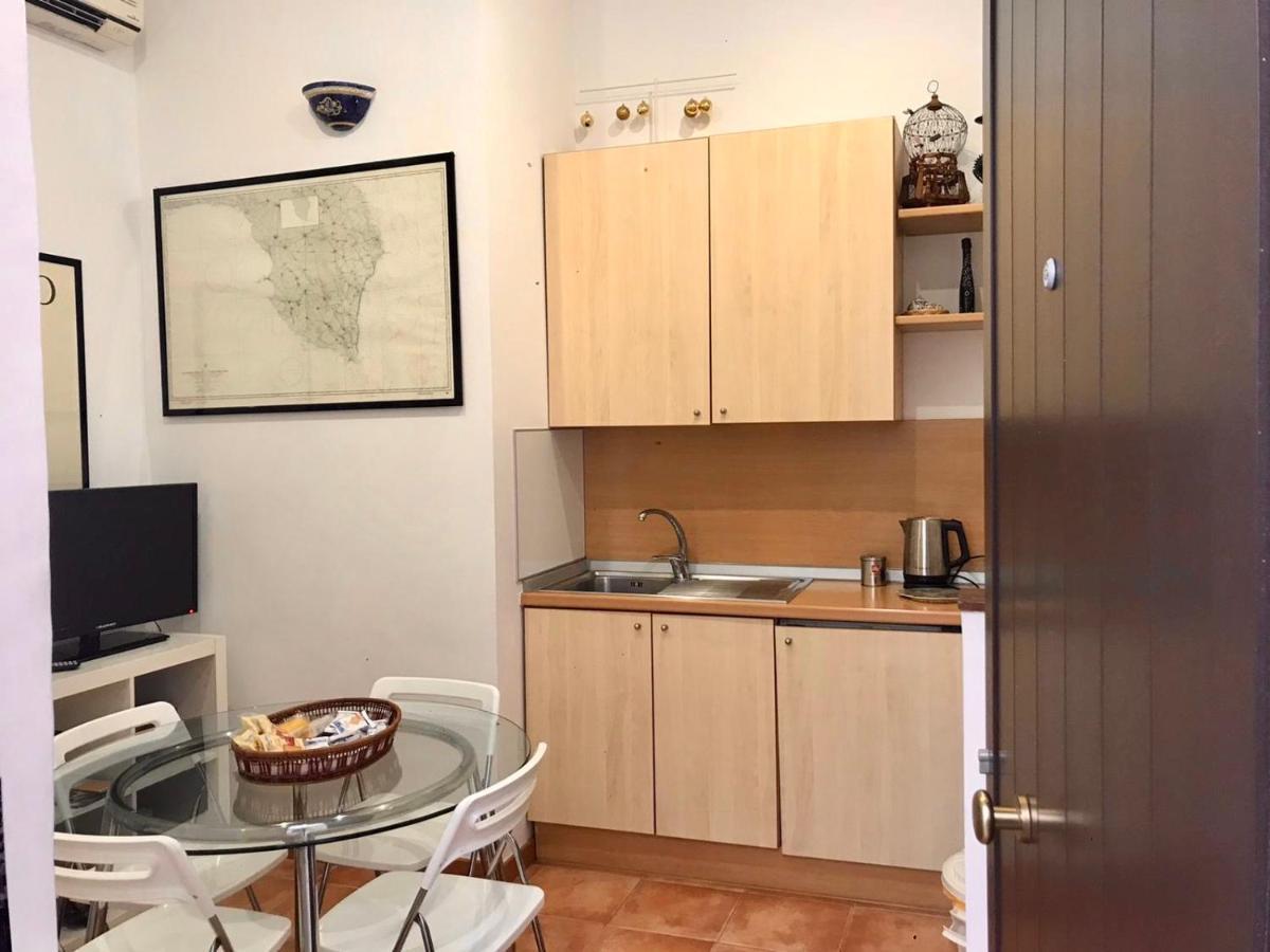 B&B Interno 3 บารี ภายนอก รูปภาพ